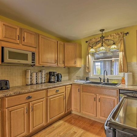 Spacious Home By Finger Lakes And Watkins Glen! Burdett Exterior foto